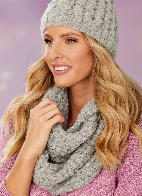 Grey Knitted Snood 1 Grey Knitted Snood